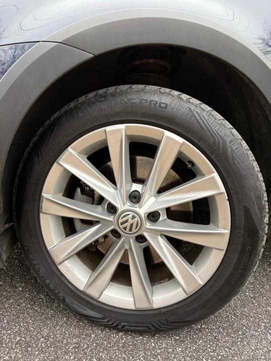 2017 Volkswagen Golf Mk7 - Image 9 of 21