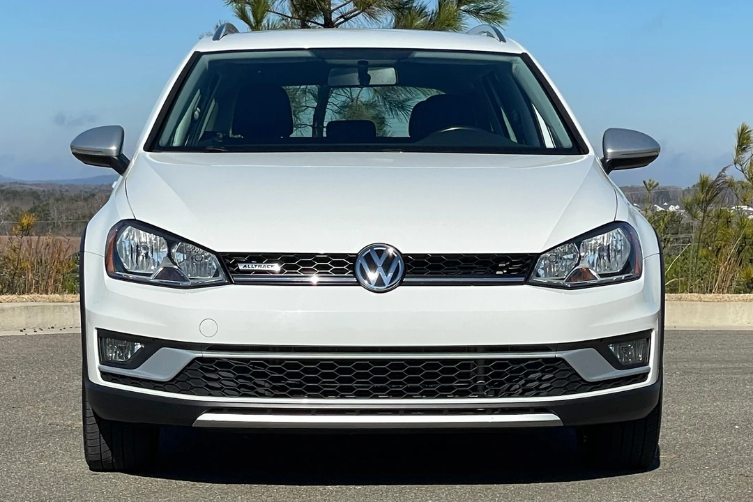 2017 Volkswagen Golf Mk7 - Image 2 of 31