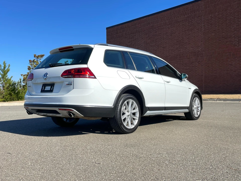 2017 Volkswagen Golf Mk7 - Image 12 of 31