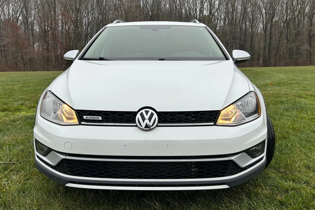 2017 Volkswagen Golf Mk7 - Image 2 of 31