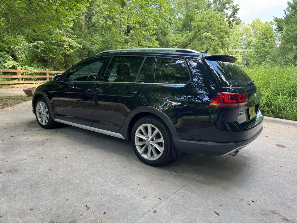 2017 Volkswagen Golf Mk7 - Image 12 of 30