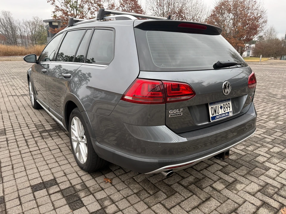 2017 Volkswagen Golf Mk7 - Image 9 of 31
