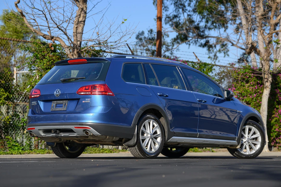 2017 Volkswagen Golf Mk7 - Image 12 of 31
