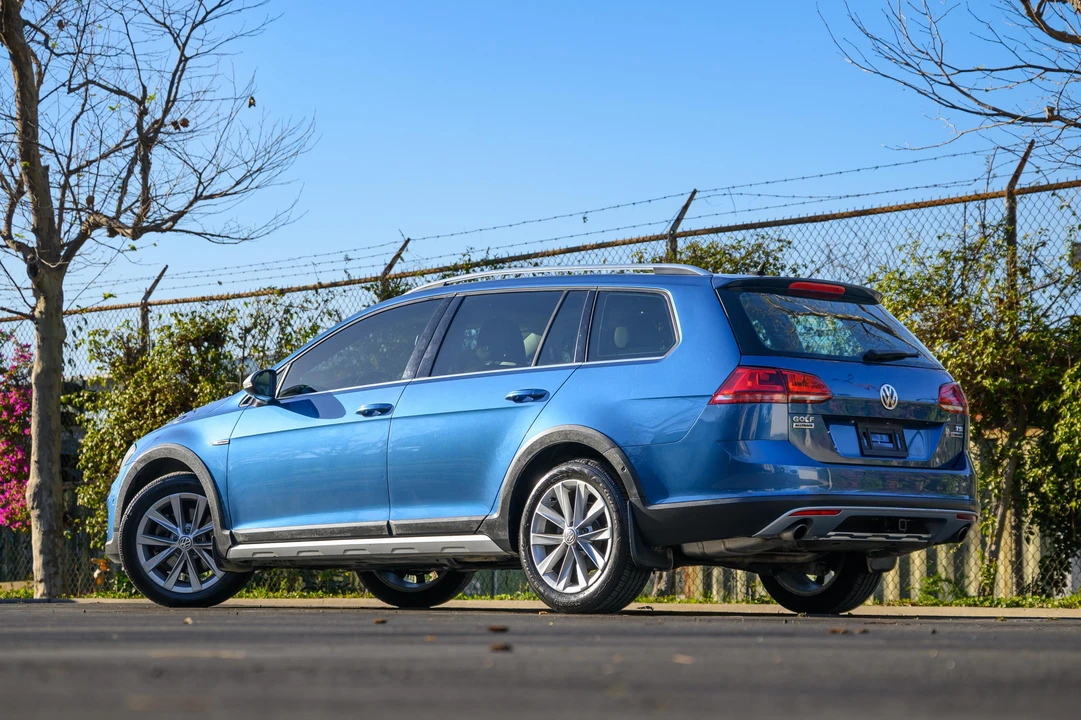 2017 Volkswagen Golf Mk7 - Image 10 of 31
