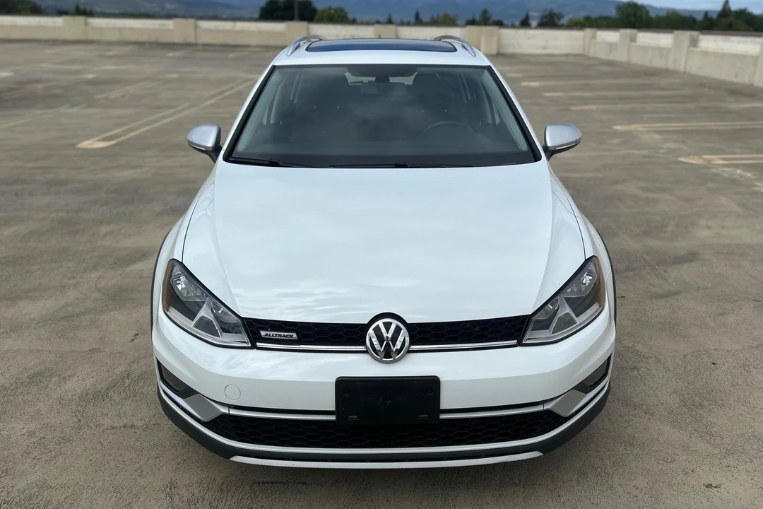 2017 Volkswagen Golf Mk7 - Image 2 of 31
