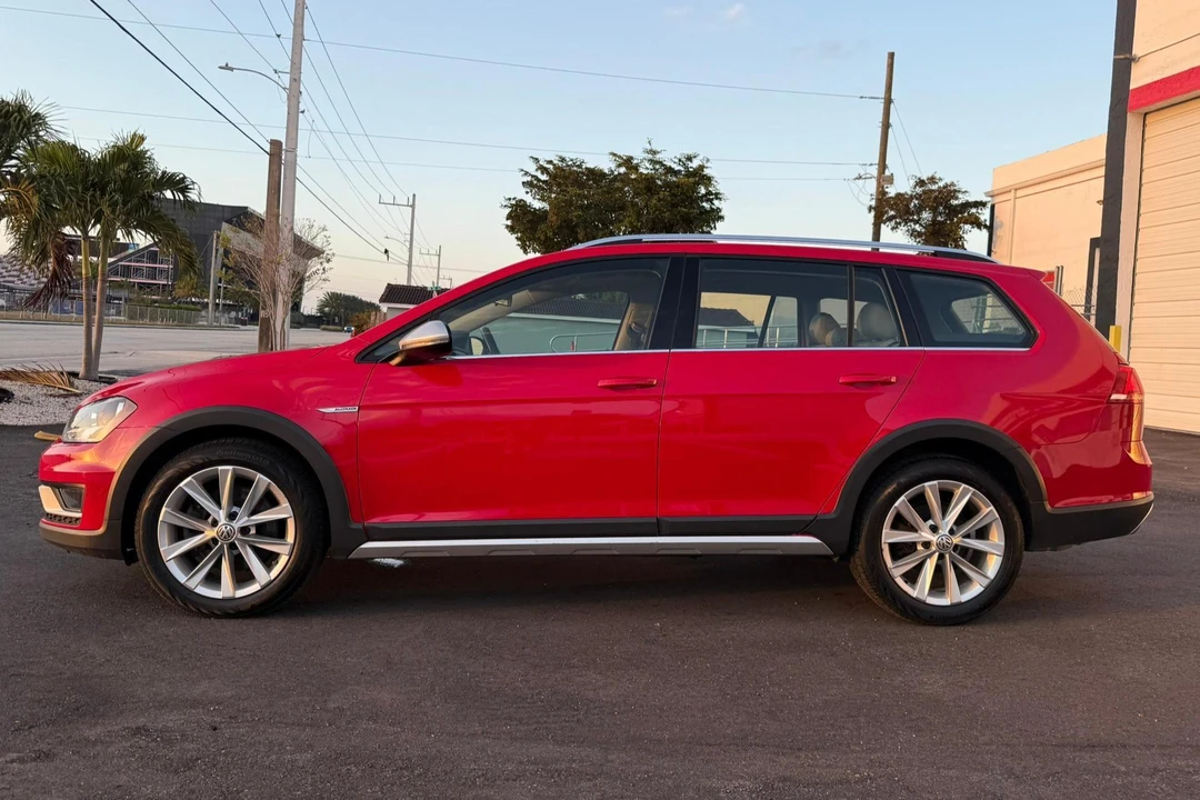 2017 Volkswagen Golf Mk7 - Image 3 of 31