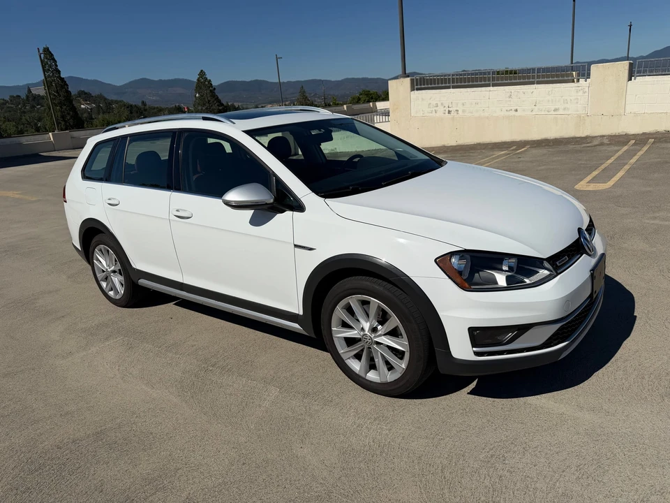 2017 Volkswagen Golf Mk7 - Image 28 of 31