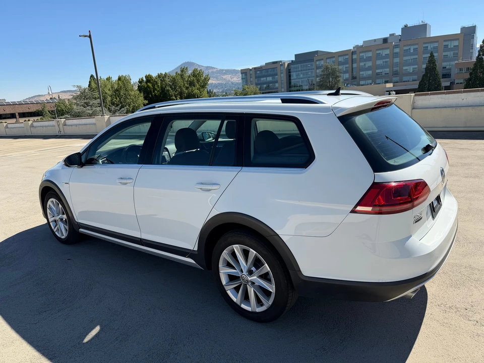 2017 Volkswagen Golf Mk7 - Image 13 of 31