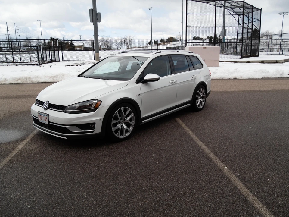 2017 Volkswagen Golf Mk7 - Image 9 of 31