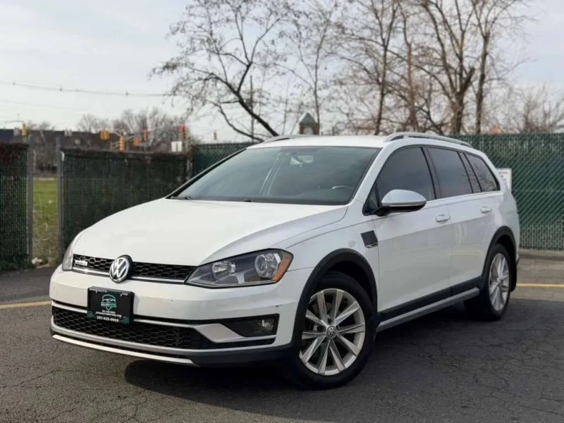 2017 Volkswagen Golf Mk7 - Image 2 of 12