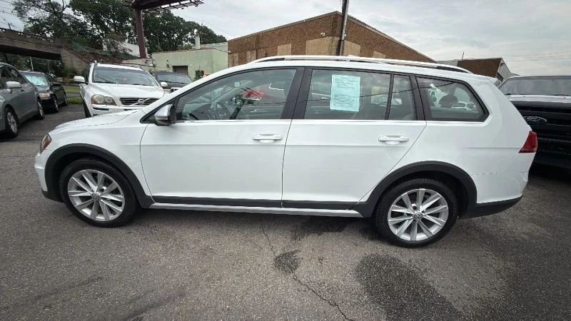 2017 Volkswagen Golf Mk7 - Image 8 of 12
