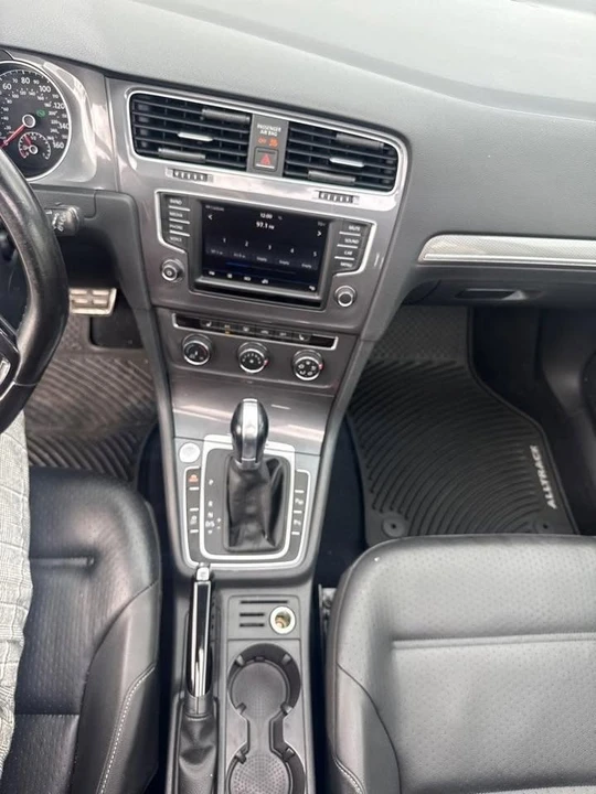 2017 Volkswagen Golf Mk7 - Image 17 of 20