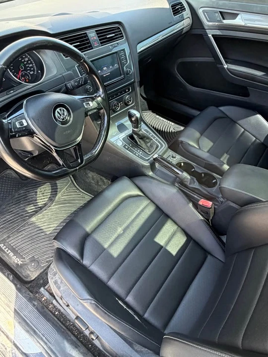 2017 Volkswagen Golf Mk7 - Image 9 of 15