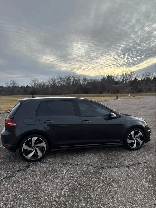 2017 Volkswagen GTI Mk7 - Image 3 of 11