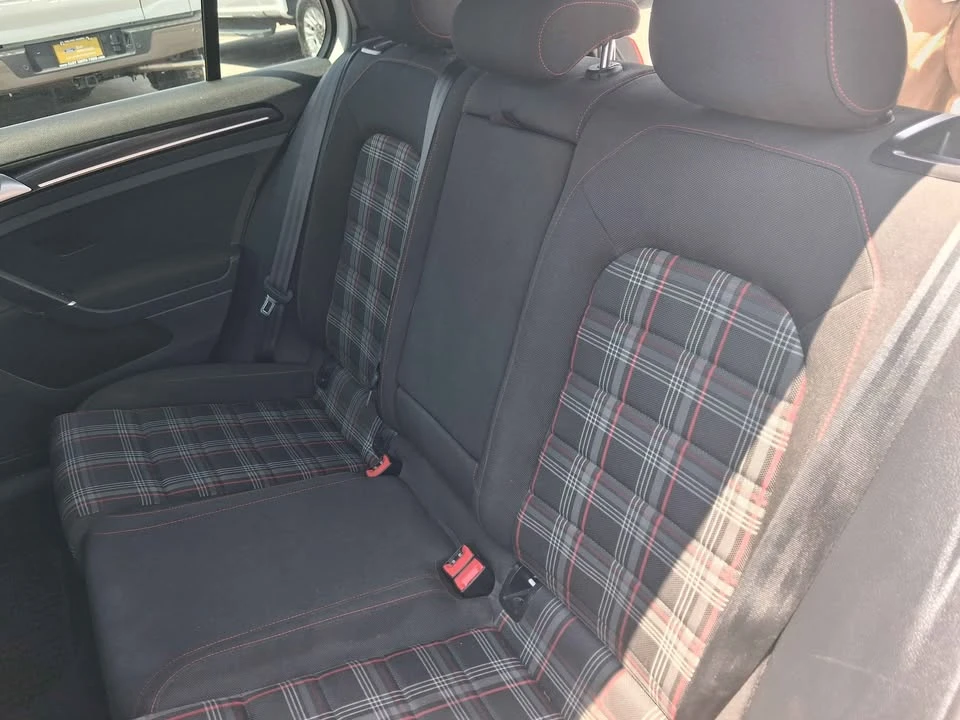 2017 Volkswagen GTI Mk7 - Image 10 of 17