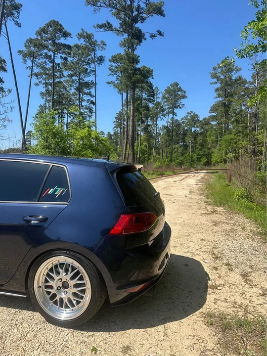 2017 Volkswagen GTI Mk7 - Image 8 of 19