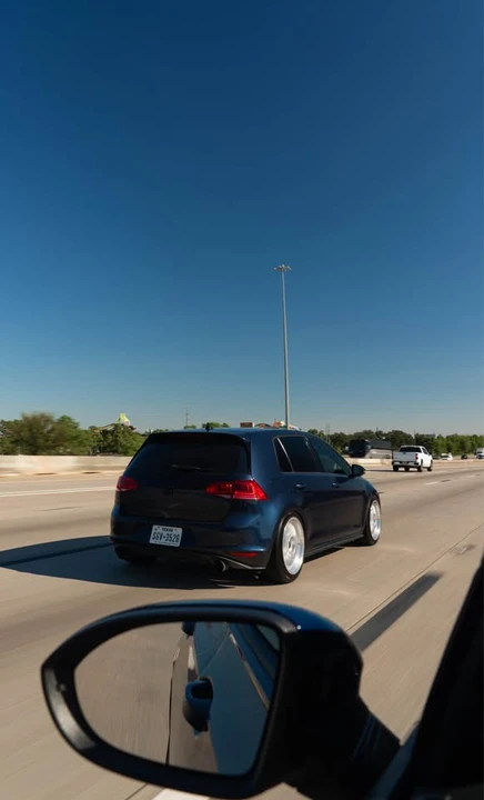 2017 Volkswagen GTI Mk7 - Image 15 of 19