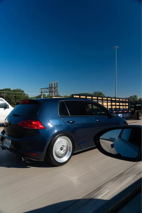 2017 Volkswagen GTI Mk7 - Image 14 of 19