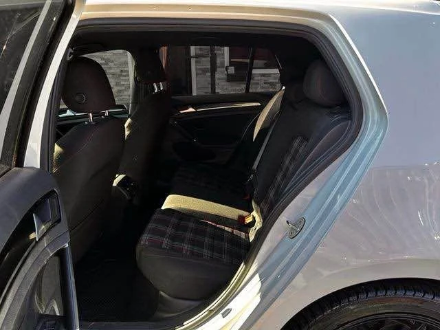 2017 Volkswagen GTI Mk7 - Image 10 of 20