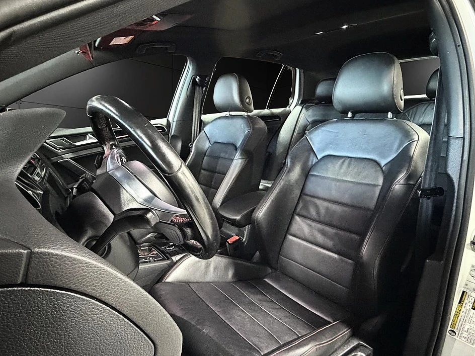 2017 Volkswagen GTI Mk7 - Image 9 of 20