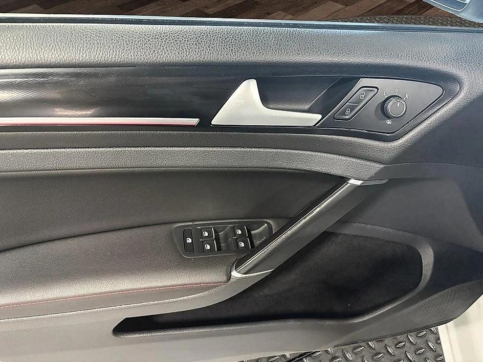2017 Volkswagen GTI Mk7 - Image 12 of 20