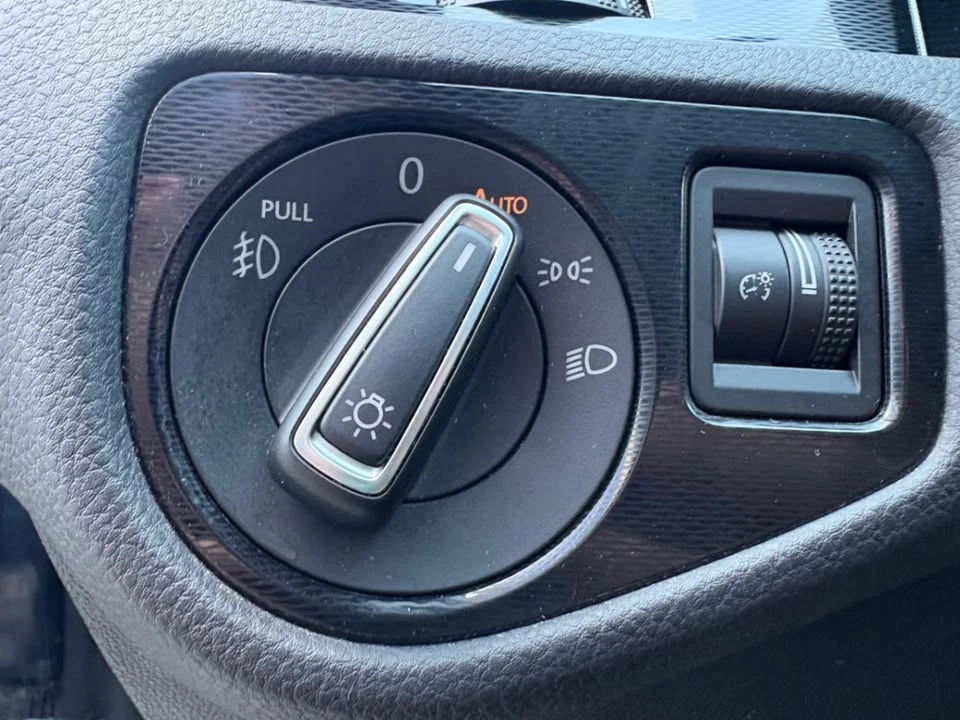 2017 Volkswagen GTI Mk7 - Image 18 of 20