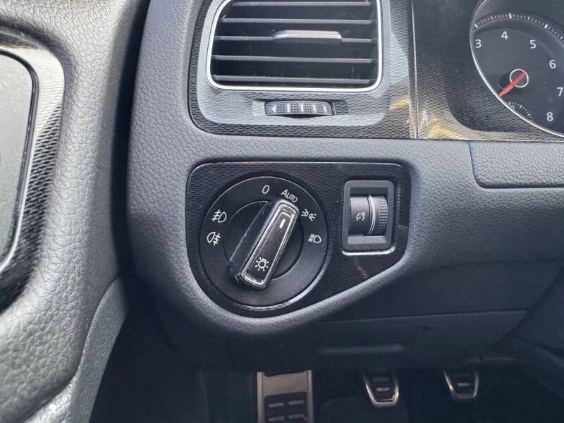 2017 Volkswagen GTI Mk7 - Image 24 of 31