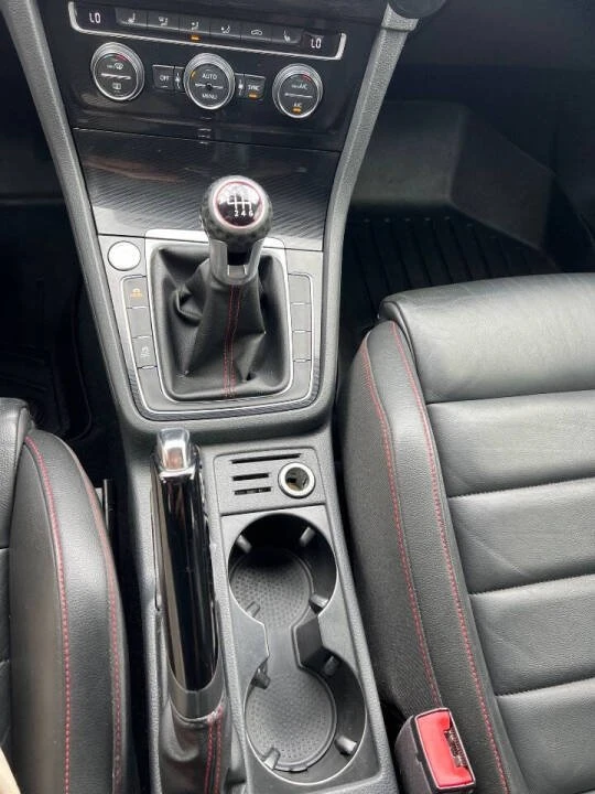 2017 Volkswagen GTI Mk7 - Image 9 of 14