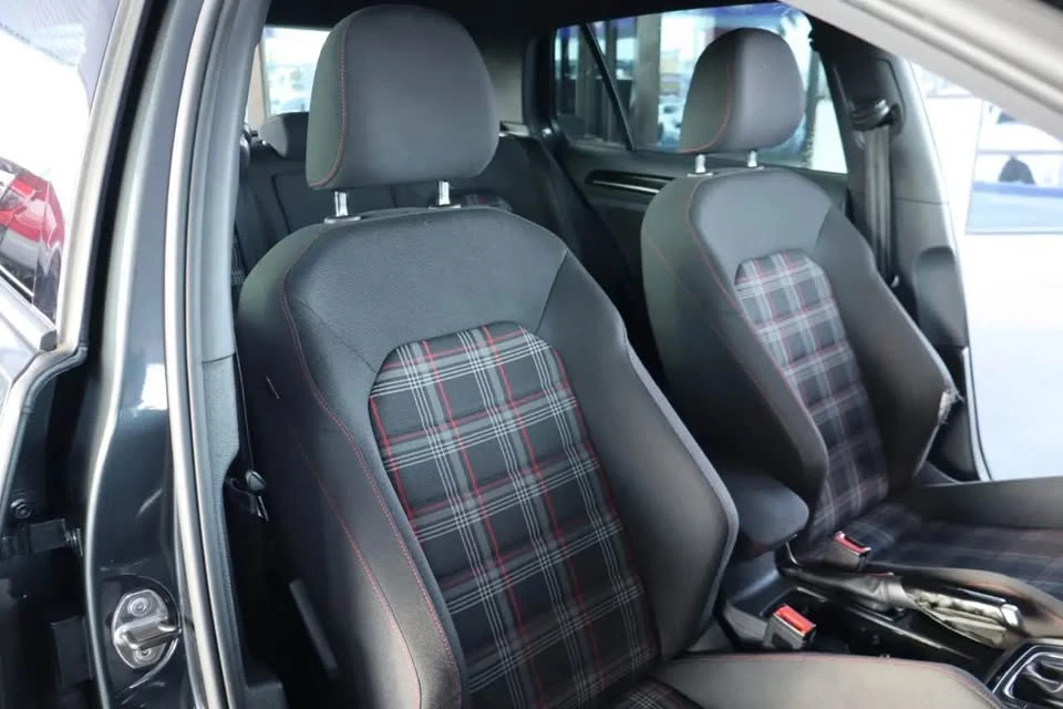 2017 Volkswagen GTI Mk7 - Image 13 of 14
