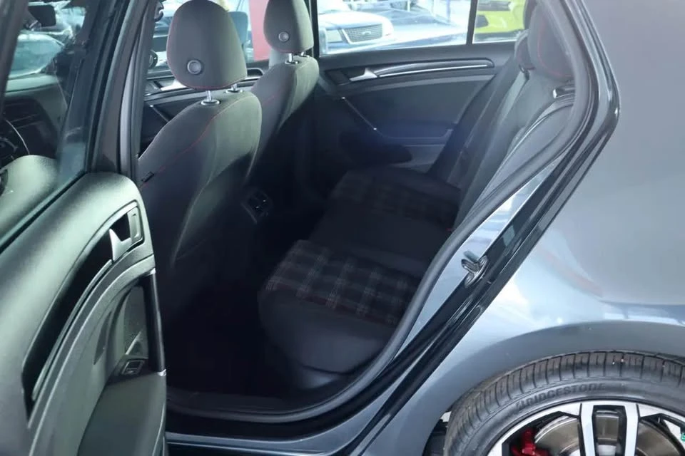 2017 Volkswagen GTI Mk7 - Image 11 of 14