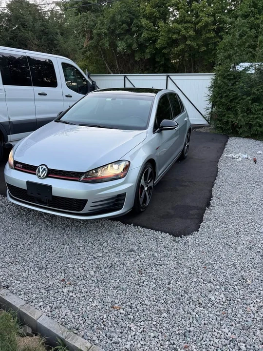 2017 Volkswagen GTI Mk7 - Image 2 of 10