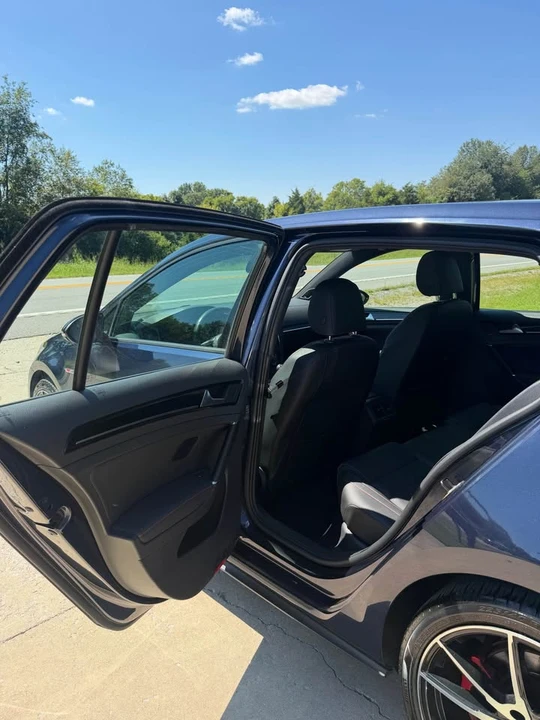 2017 Volkswagen GTI Mk7 - Image 11 of 19