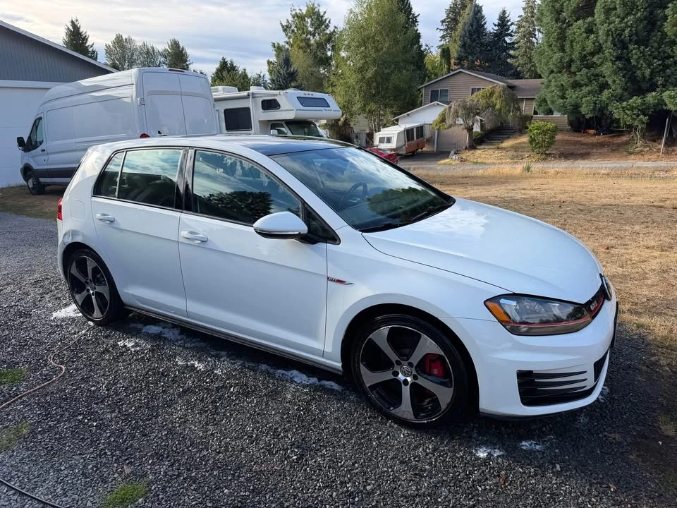 2017 Volkswagen GTI Mk7 - Image 4 of 12