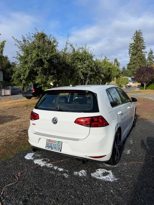 2017 Volkswagen GTI Mk7 - Image 3 of 12