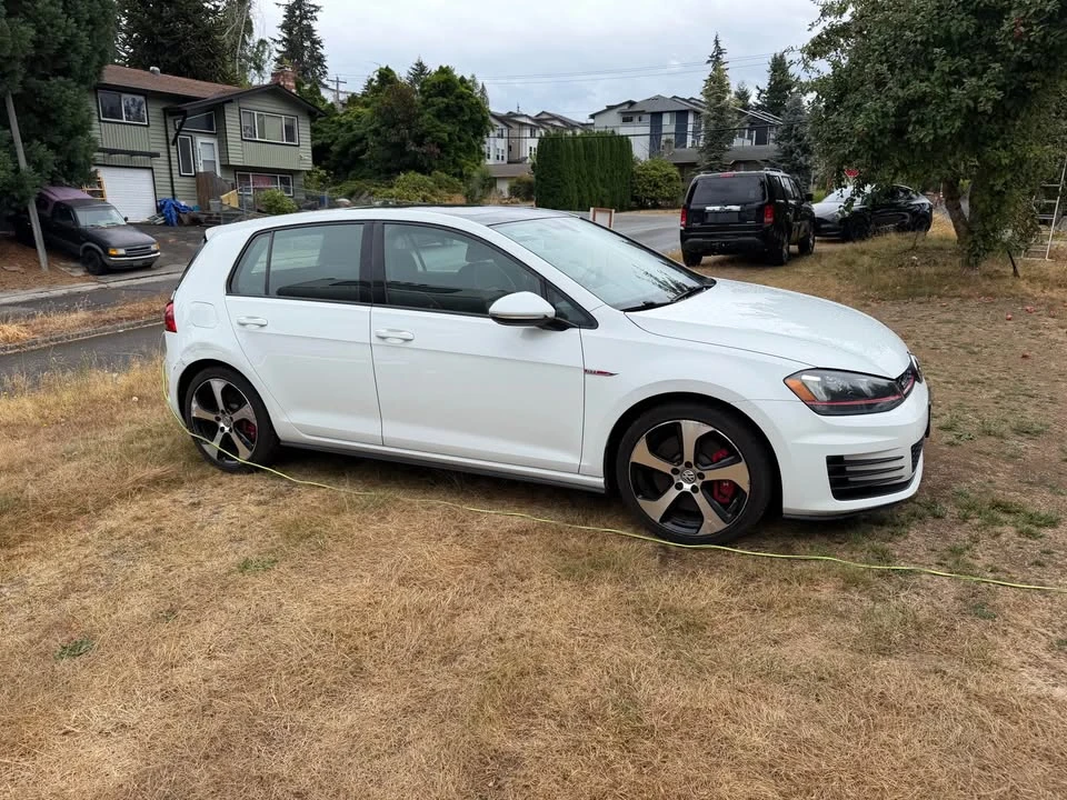 2017 Volkswagen GTI Mk7 - Image 7 of 12
