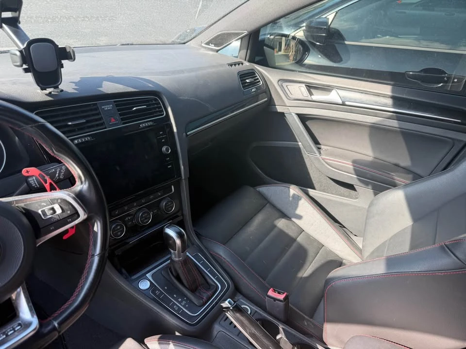 2017 Volkswagen GTI Mk7 - Image 5 of 19