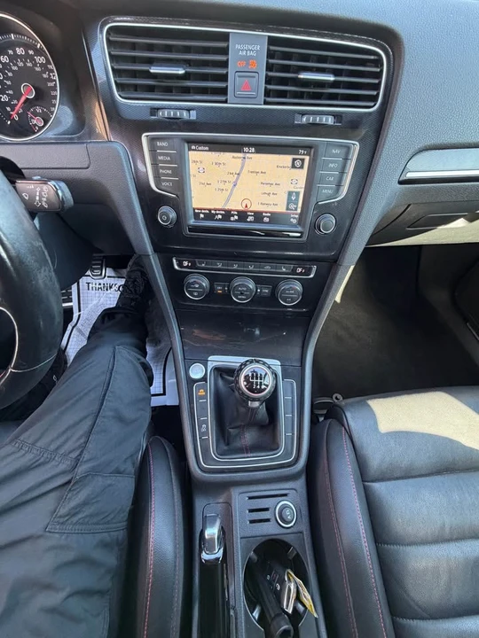 2017 Volkswagen GTI Mk7 - Image 17 of 20
