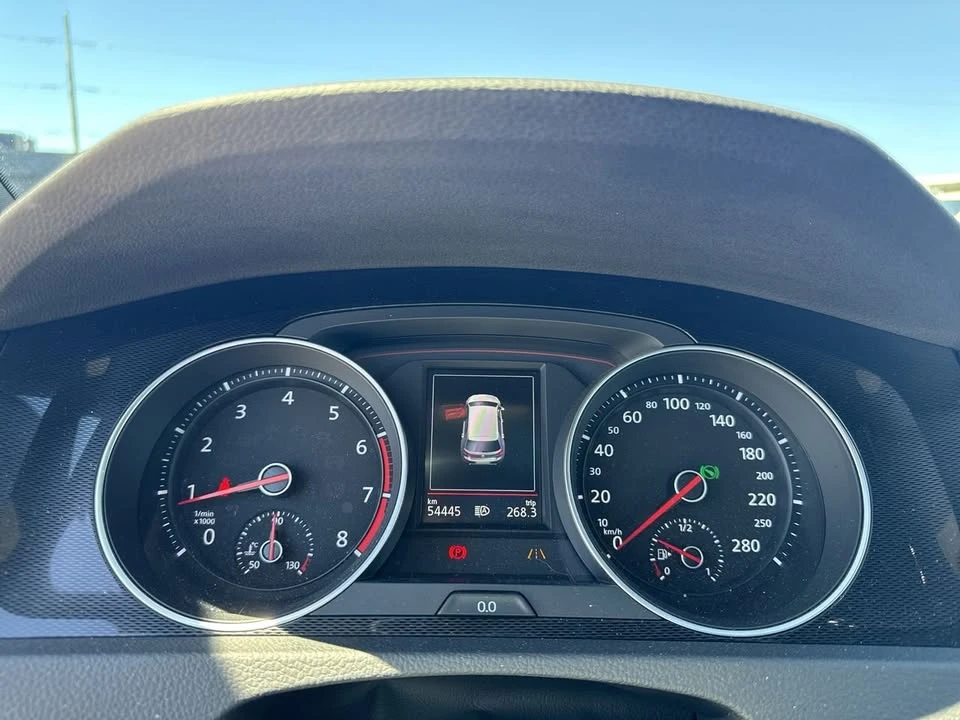 2017 Volkswagen GTI Mk7 - Image 9 of 17