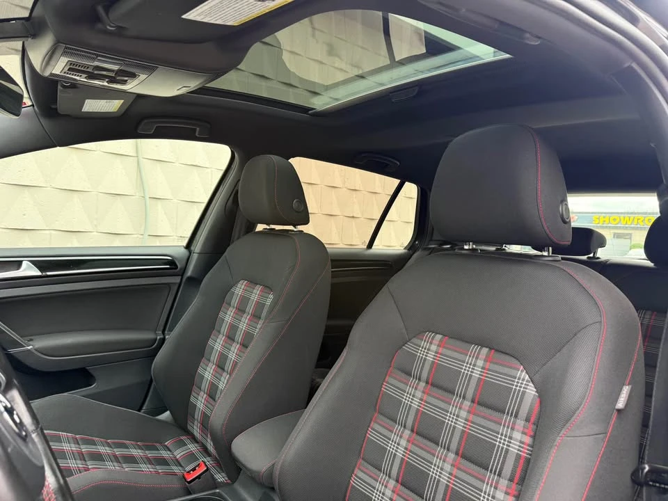 2017 Volkswagen GTI Mk7 - Image 11 of 20