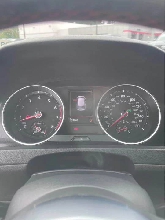 2017 Volkswagen GTI Mk7 - Image 8 of 10