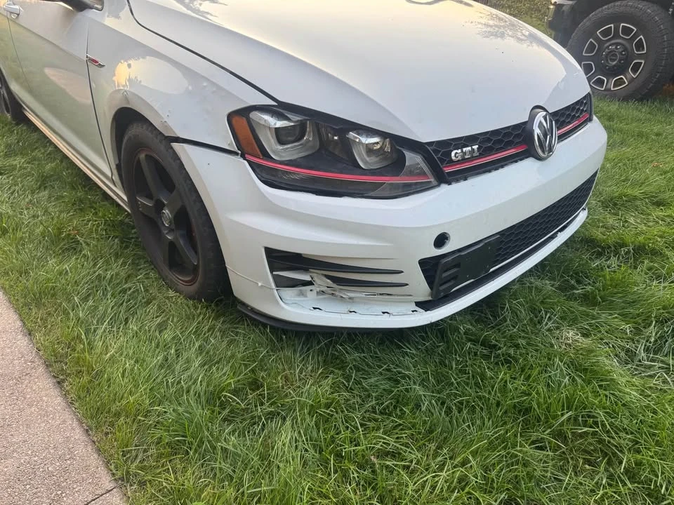 2017 Volkswagen GTI Mk7 - Image 2 of 6