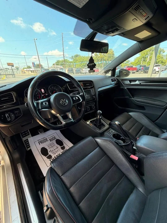 2017 Volkswagen GTI Mk7 - Image 7 of 10