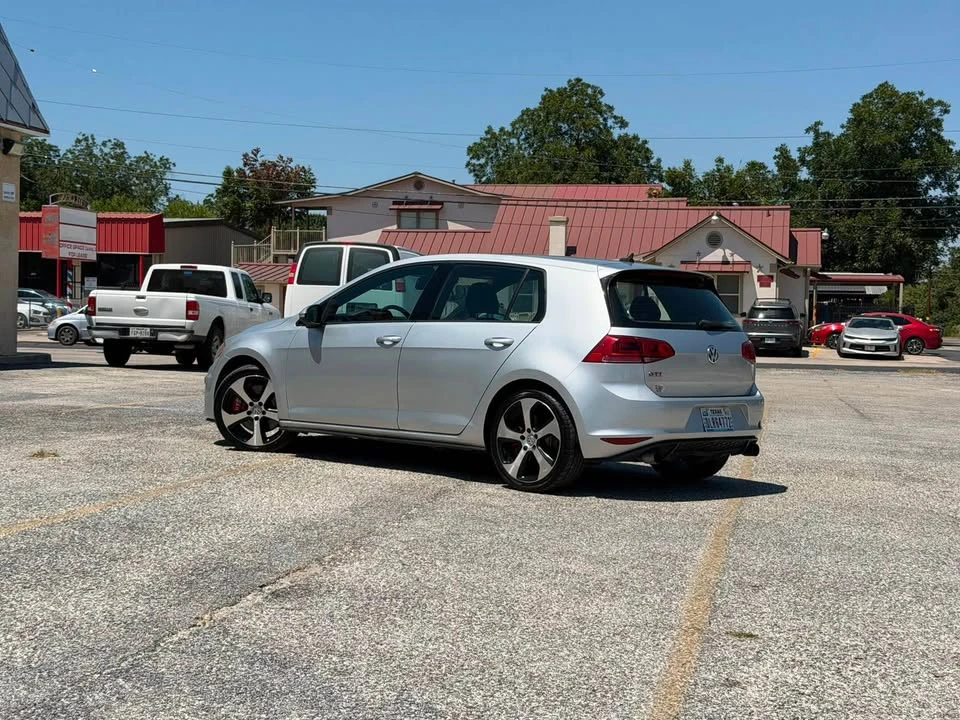 2017 Volkswagen GTI Mk7 - Image 4 of 10