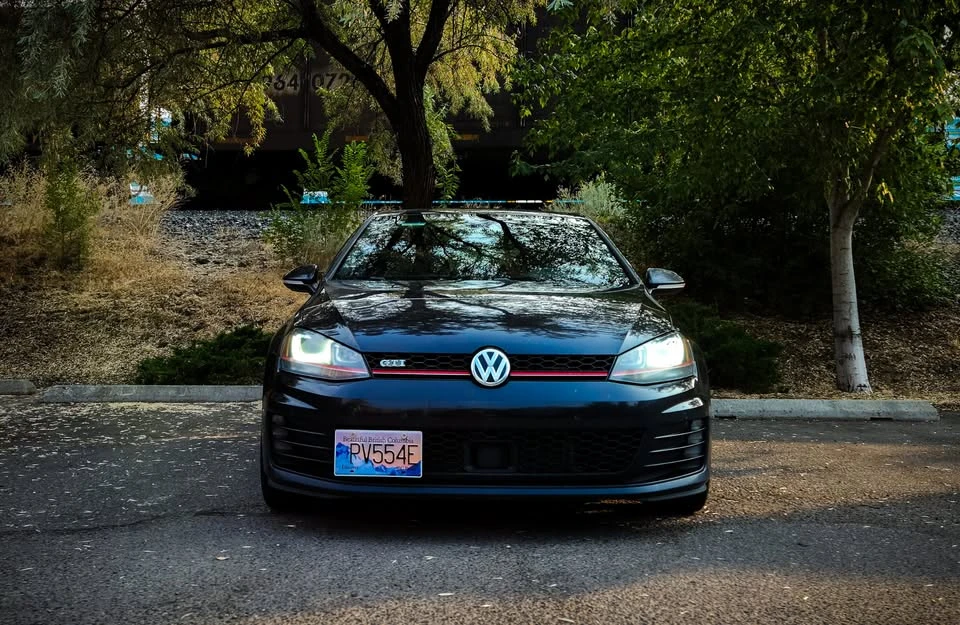 2017 Volkswagen GTI Mk7 - Image 2 of 5
