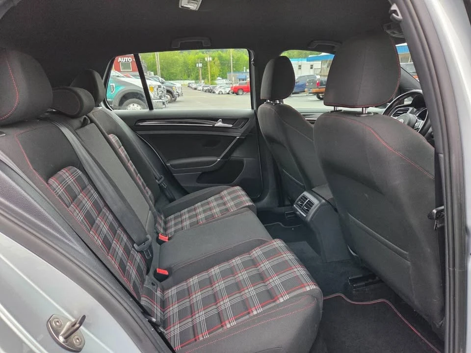 2017 Volkswagen GTI Mk7 - Image 18 of 20