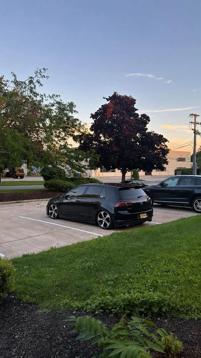 2017 Volkswagen GTI Mk7 - Image 5 of 9