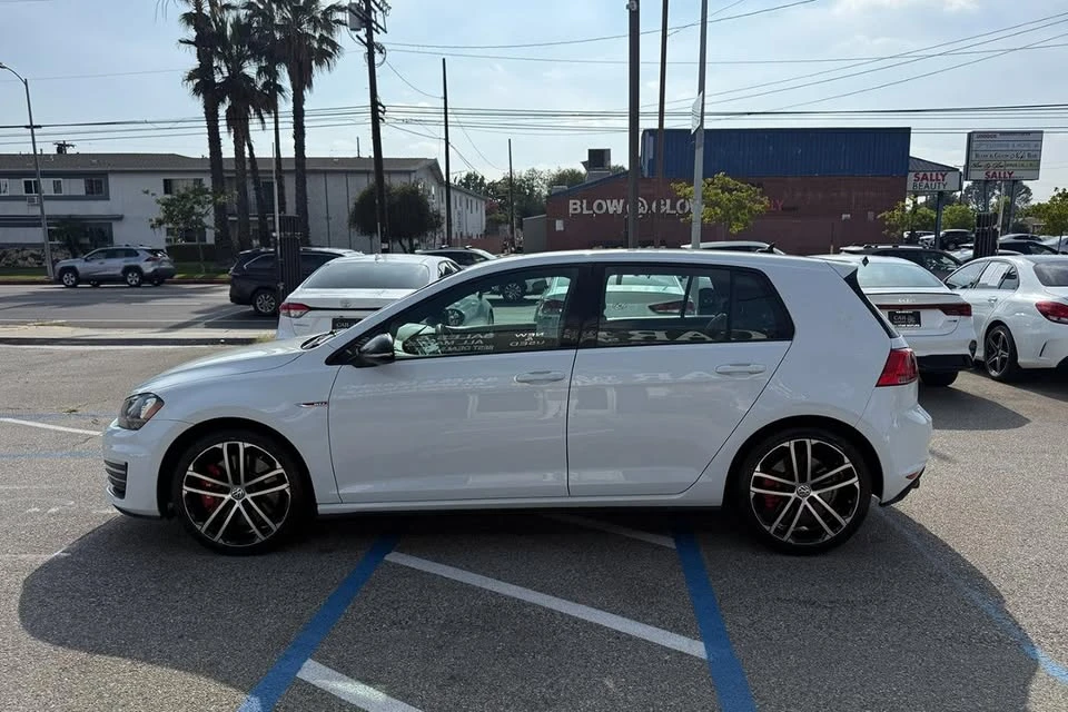 2017 Volkswagen GTI Mk7 - Image 10 of 20