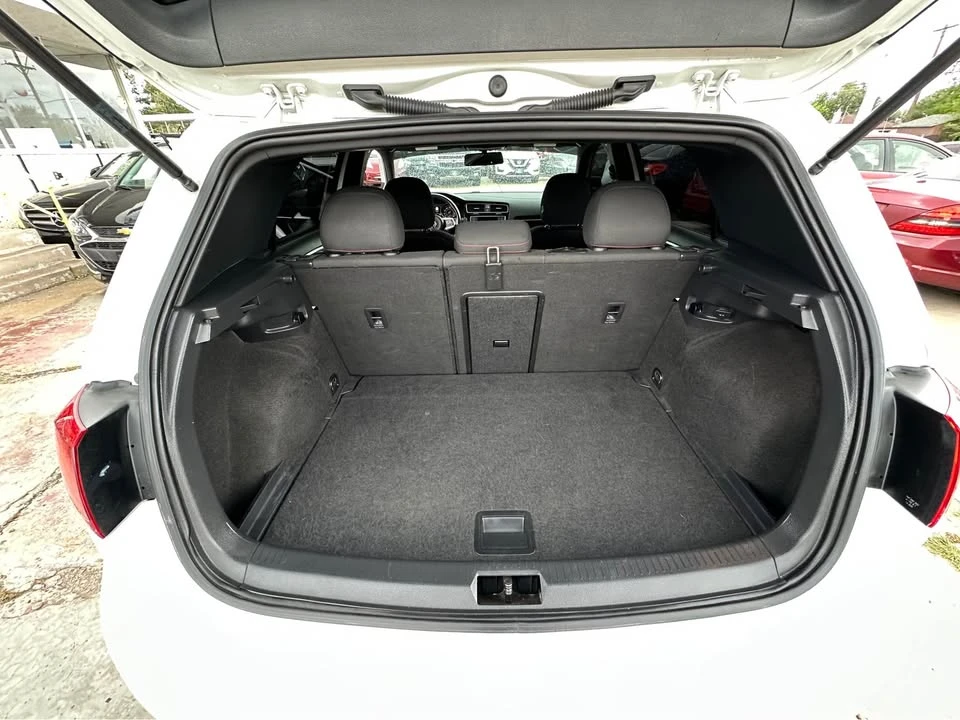 2017 Volkswagen GTI Mk7 - Image 11 of 20
