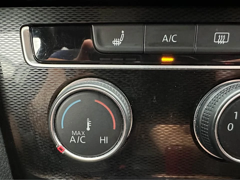 2017 Volkswagen GTI Mk7 - Image 16 of 20