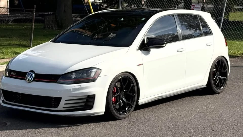 2017 Volkswagen GTI Mk7 - Image 15 of 20